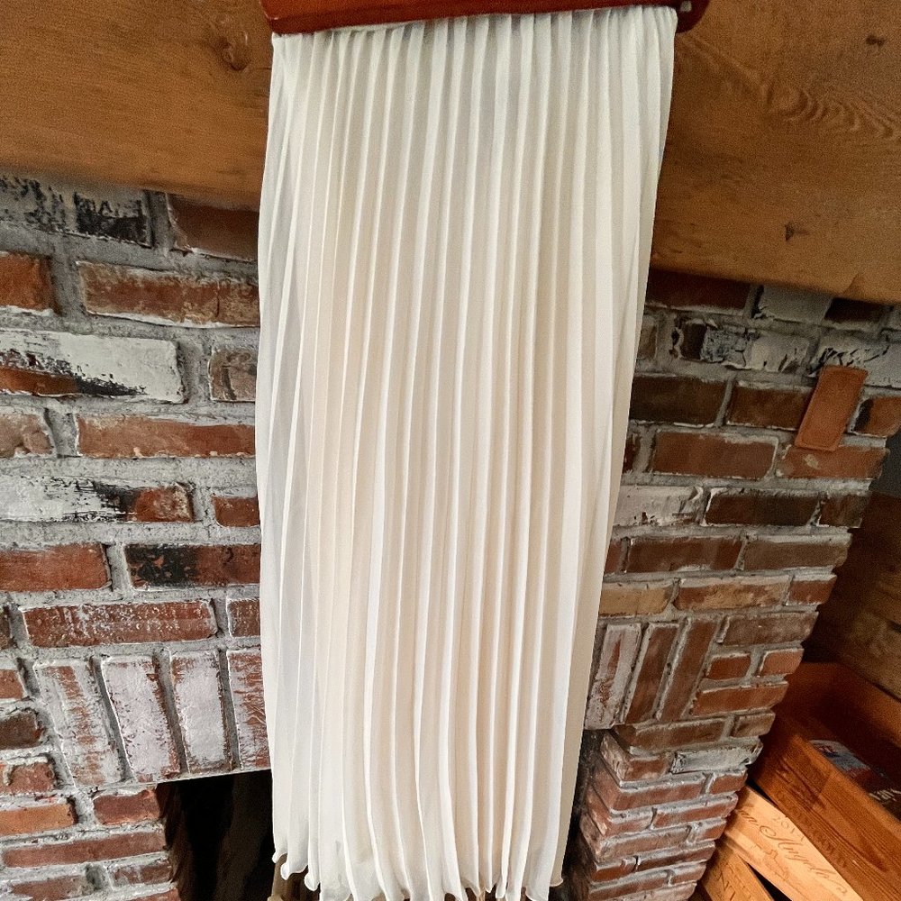 White Silky Pleated Skirt